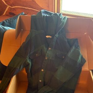 Button-Down Hooded Flannel Shirt - Green Plaid